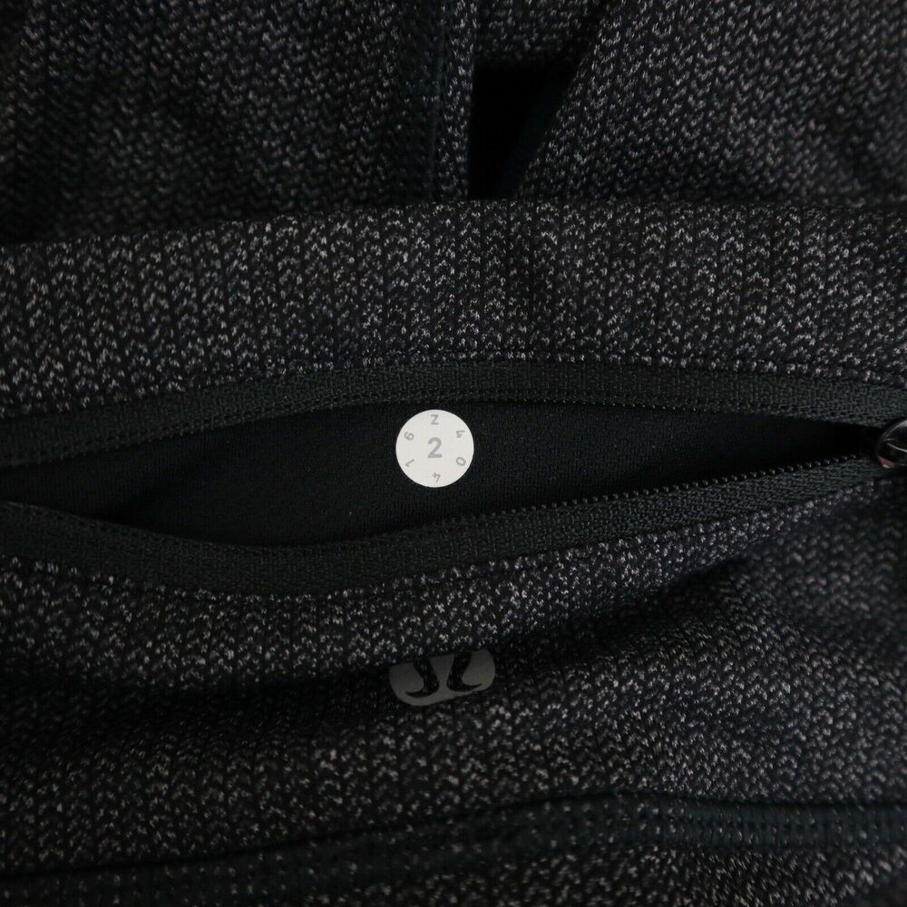 Lululemon Size 2 Speed Tight IV Giant Herringbone Gray Crop Leggings - Picture 10 of 10